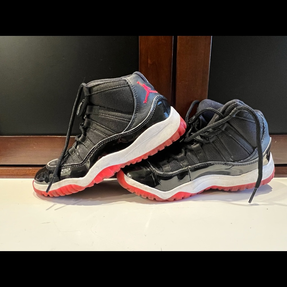 Jordan 11 Bred
